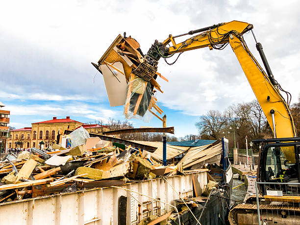 Best Junk Hauling Services  in Penn State Erie, PA